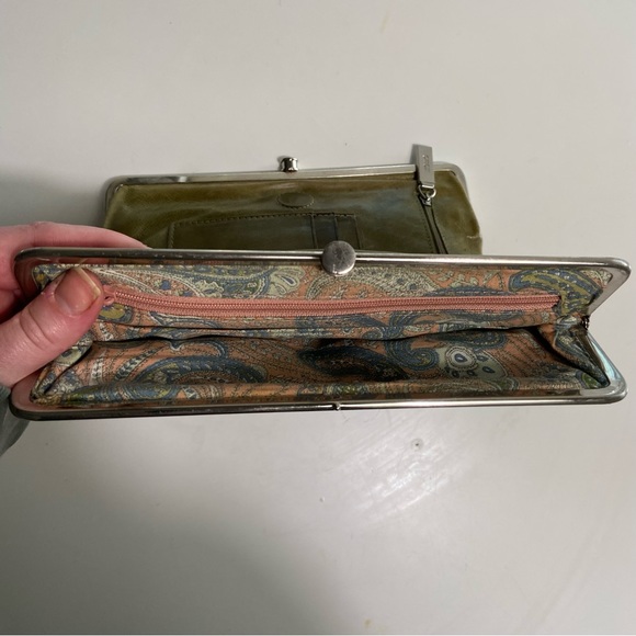 HOBO Lauren clutch Wallet green leather - Picture 8 of 12